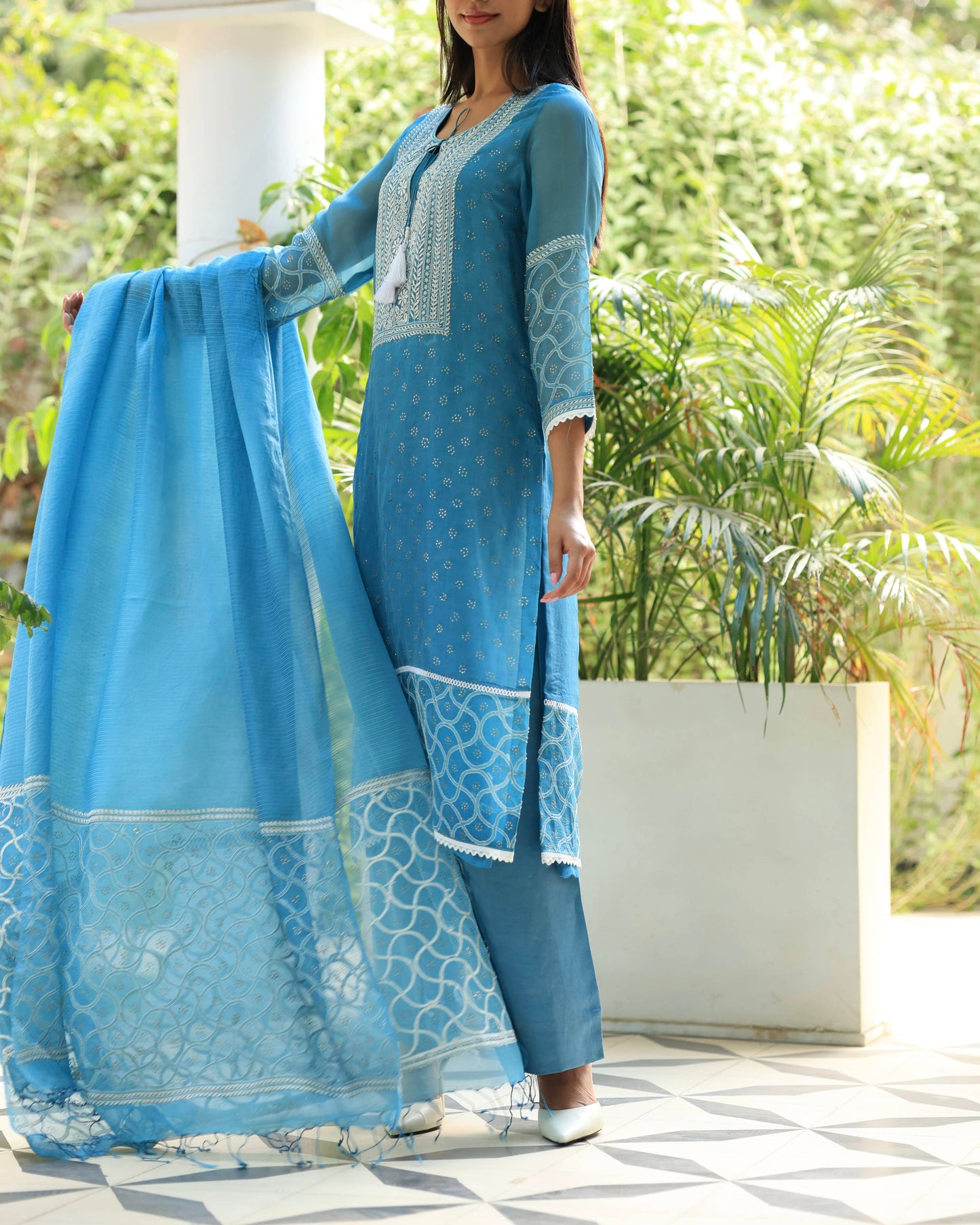 Blue Mukaish Kamdani Noor Organza Chikankari Kurta Set