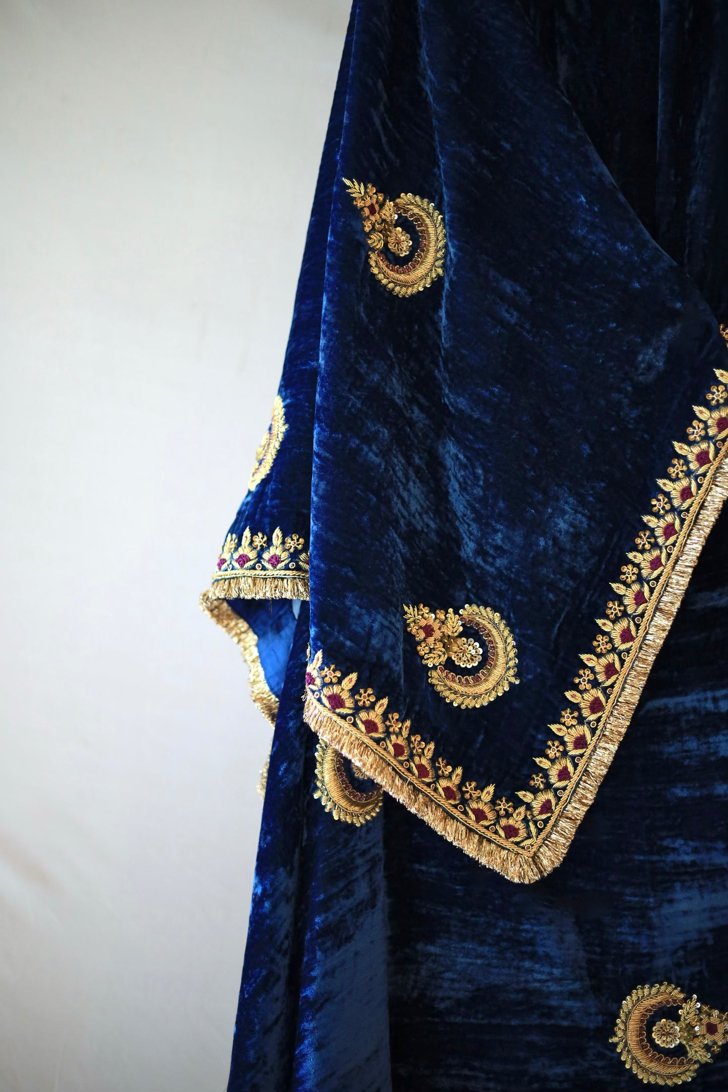 Blue Shade Saman Velvet Shawls
