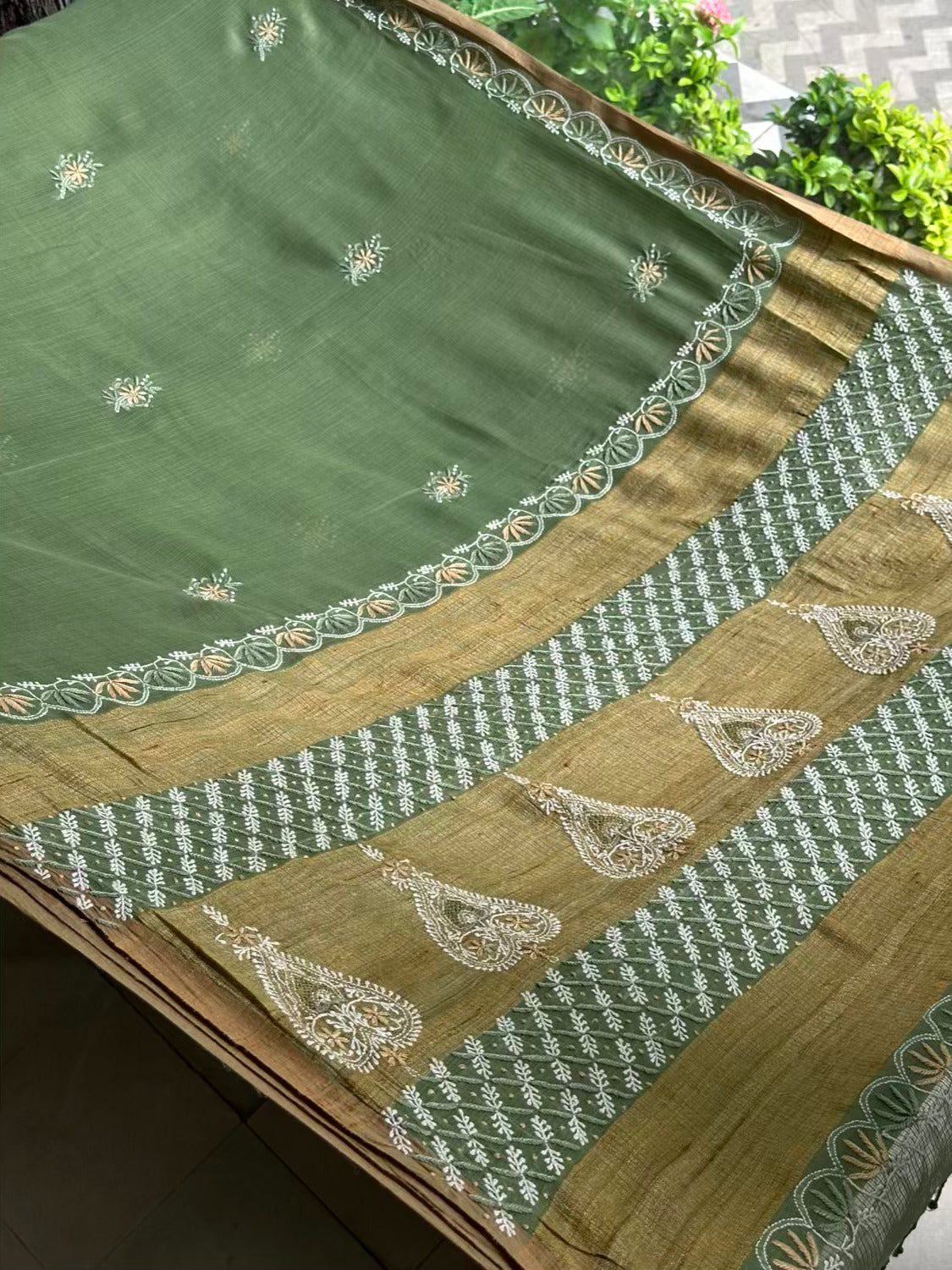 Green Silk Gheecha Palla Kota Chikankari Saree With Mukaish Kamdani