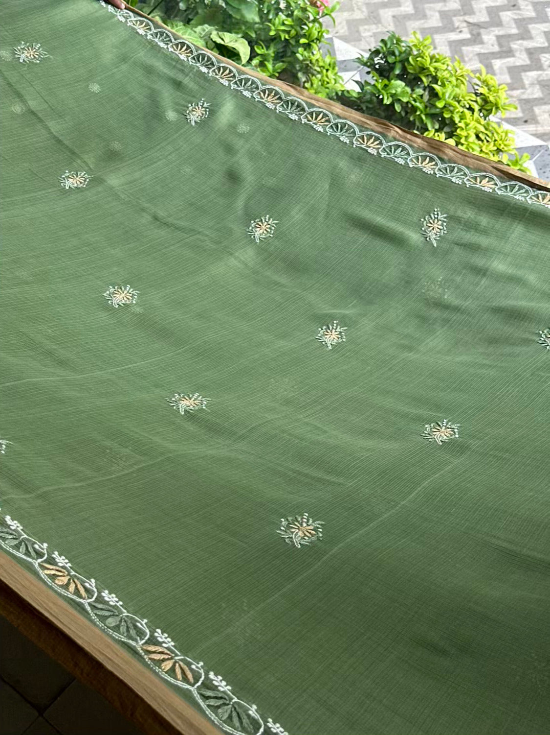 Green Silk Gheecha Palla Kota Chikankari Saree With Mukaish Kamdani