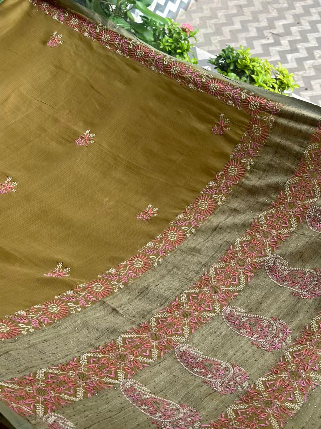 Green Silk Gheecha Palla Kota Chikankari Saree With Mukaish Kamdani