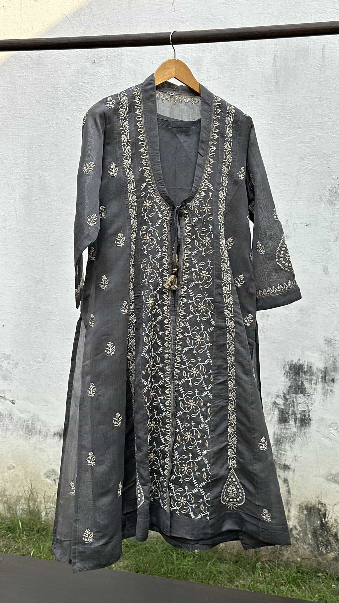 Grey SICO Mal Chikankari Kurta With Mukaish Kamdani – Ready to Wear