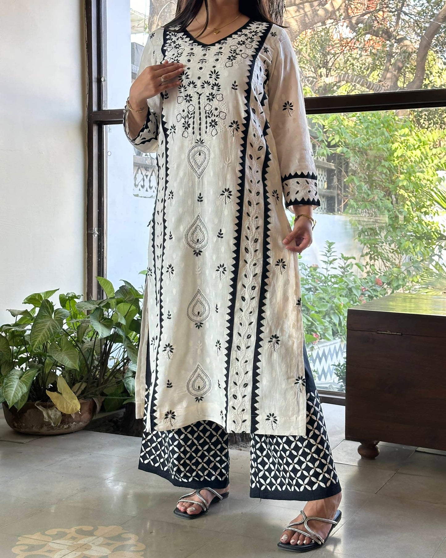 Monochrome Applique Cotton Chikankari Kurta