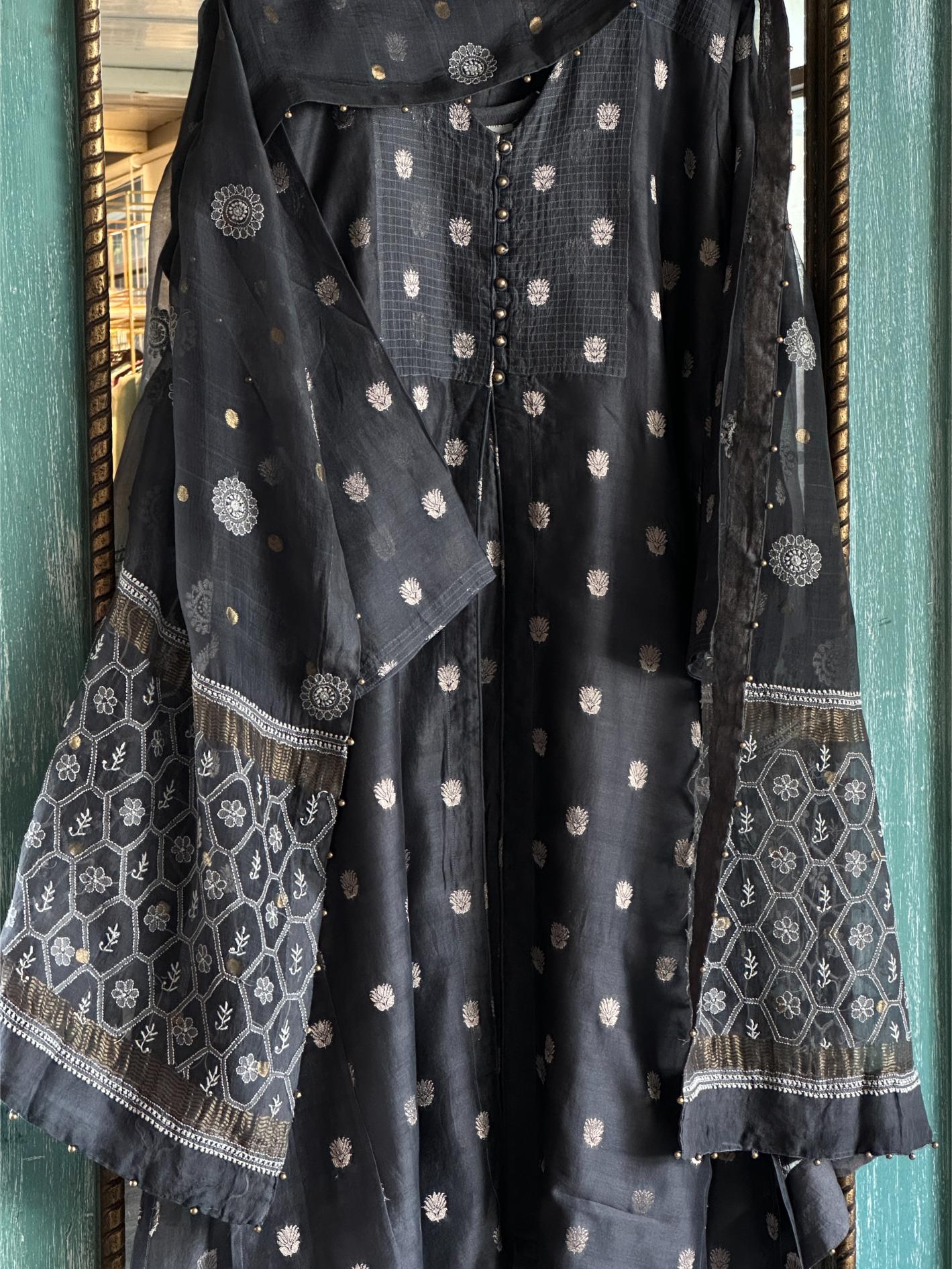 Natural Grey Zari Chanderi Dagla Kurta Set