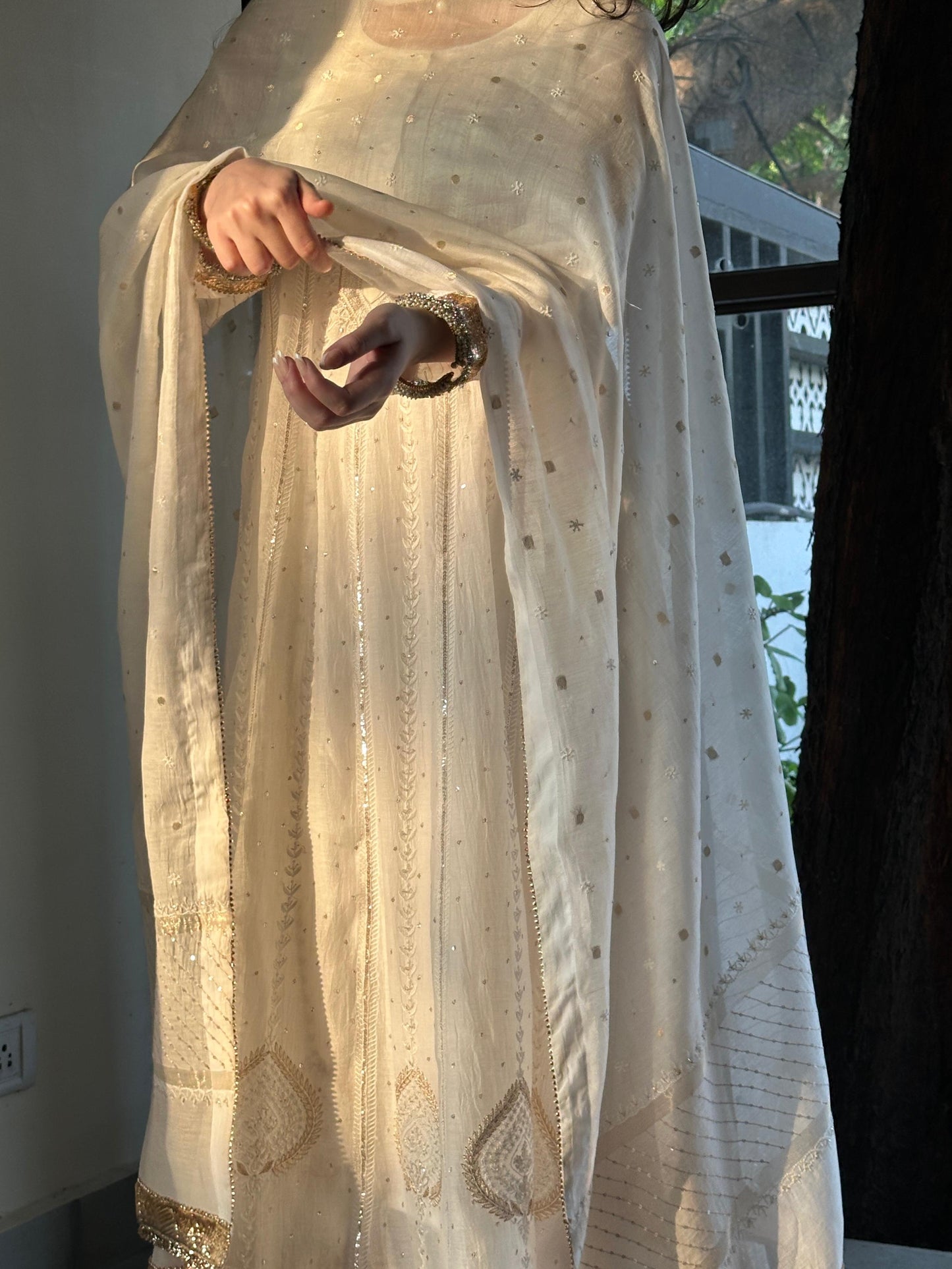 Off White Shade Mulmul Hyderabad Lampi Chikankari Anarkali