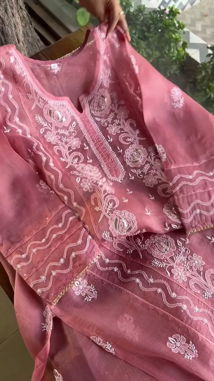 Pink Noor Organza Rose Motifs Applique Chikankari Mukaish Kurta Dupatta Set