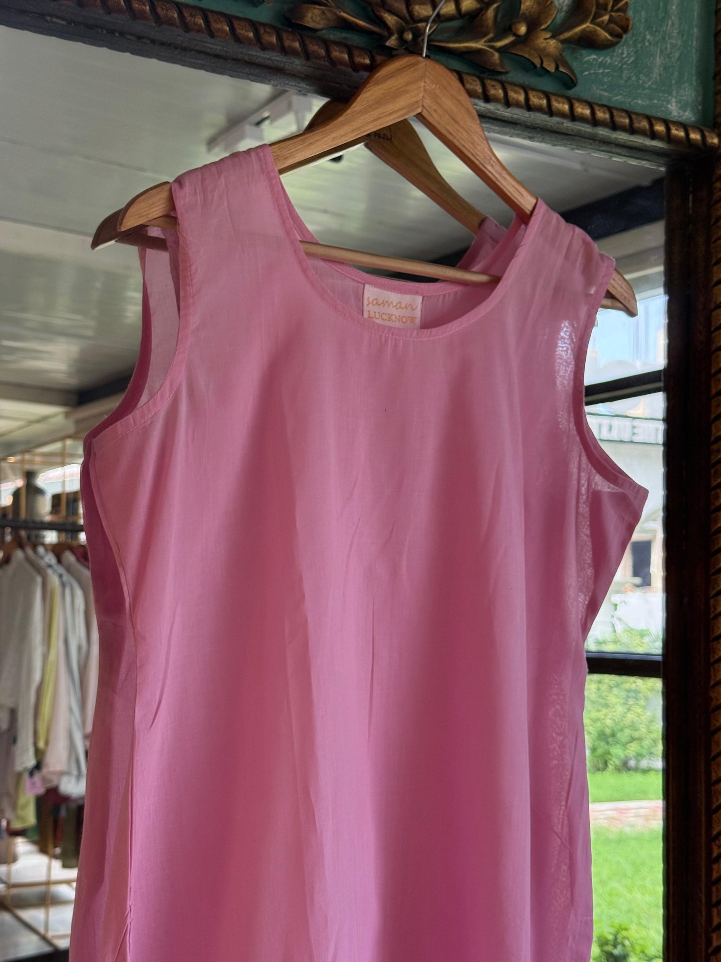 Pink Sequinned Chikankari Kota Kurta