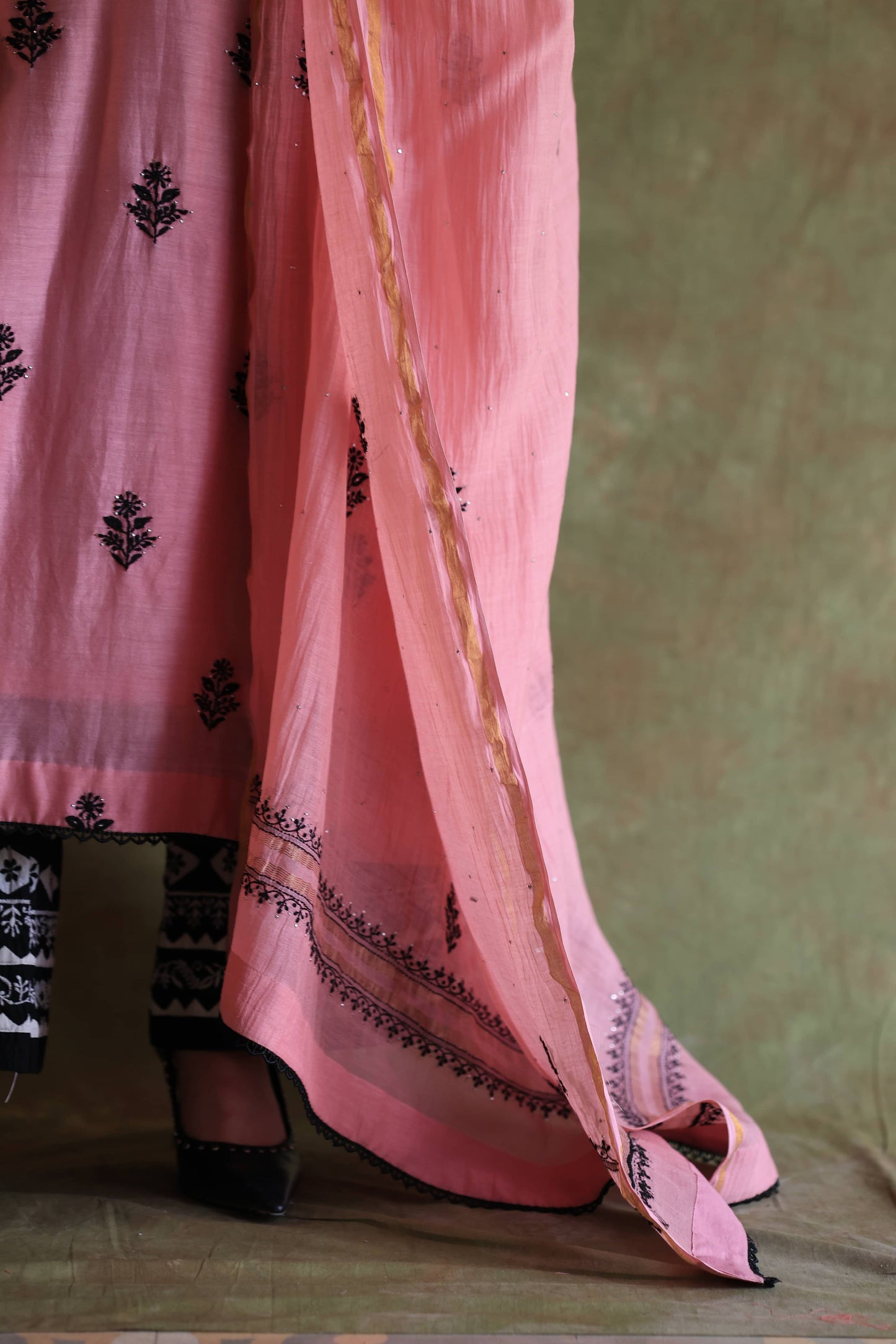 Pink & Black Mal Cotton Chikankari With Kamdani Ready to Wear Kurta Set