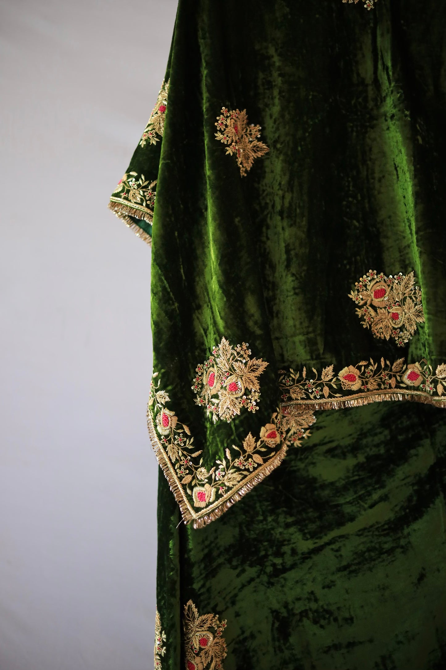 Green Shade Saman Velvet Shawls