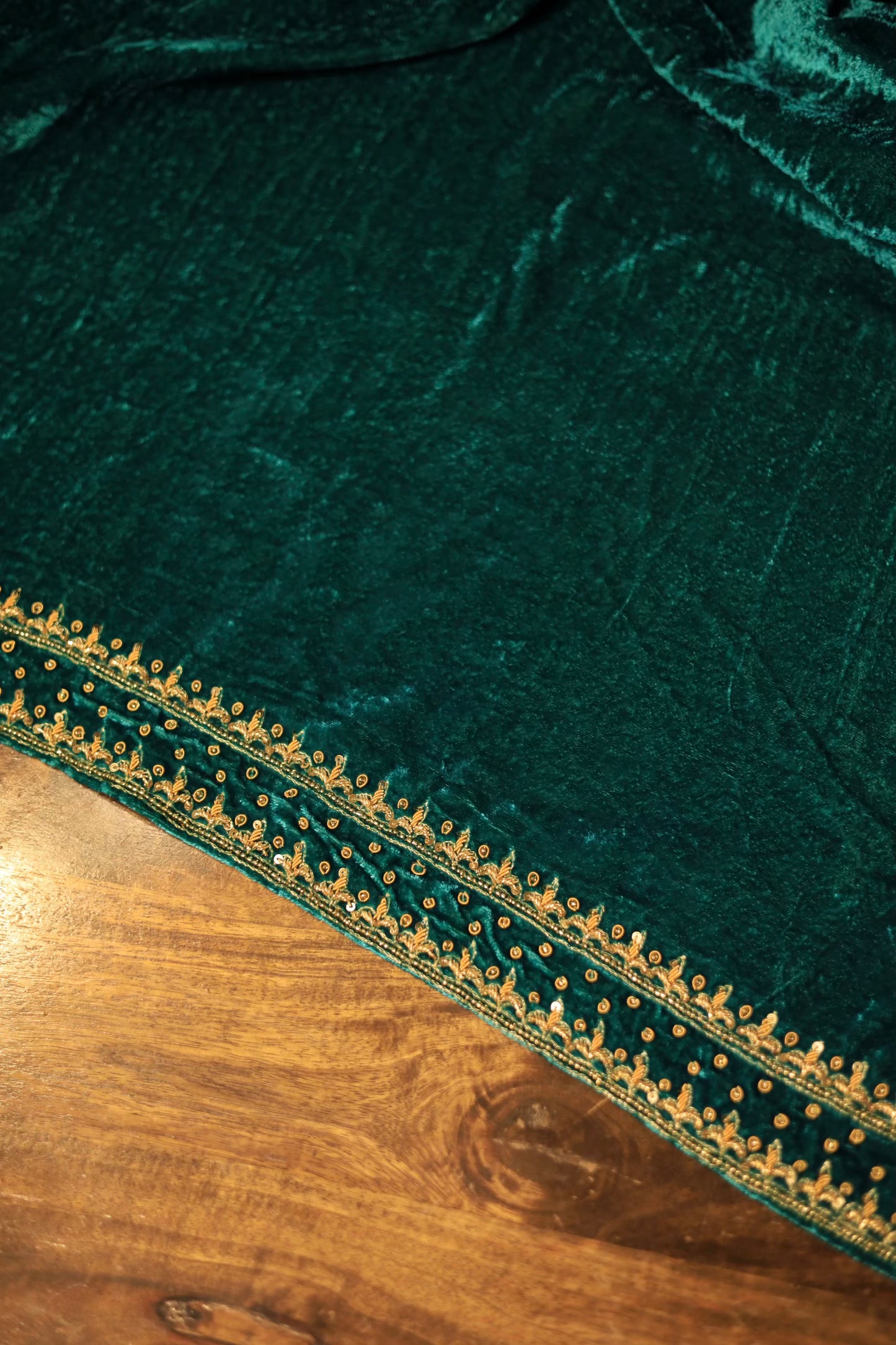 Teal Green Shade | Saman Velvet Ready To Wear Kurta Set