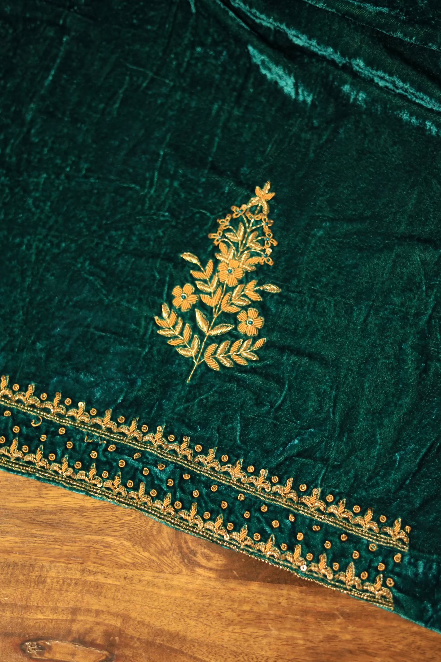 Teal Green Shade | Saman Velvet Ready To Wear Kurta Set