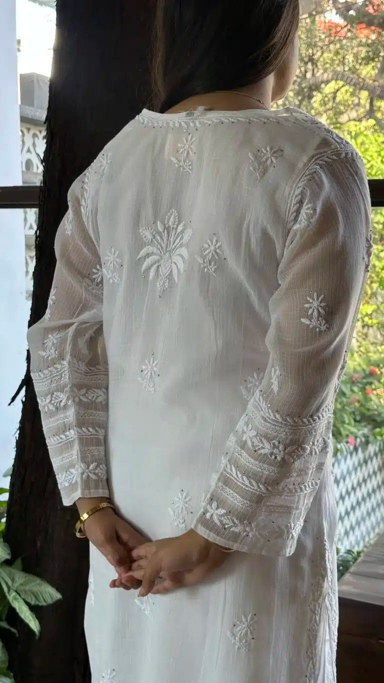 White Kota Chikankari Kurta With Mukaish Kamdani
