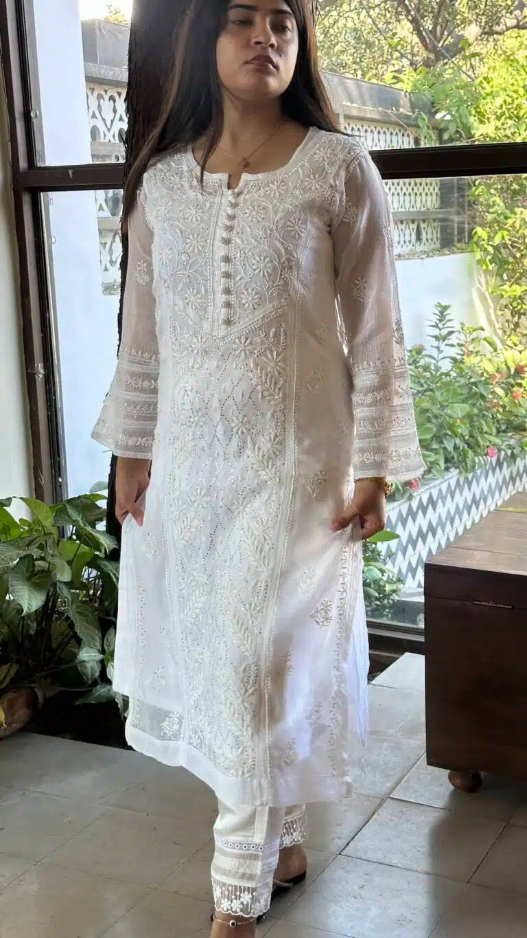 White Kota Chikankari Kurta With Mukaish Kamdani Work