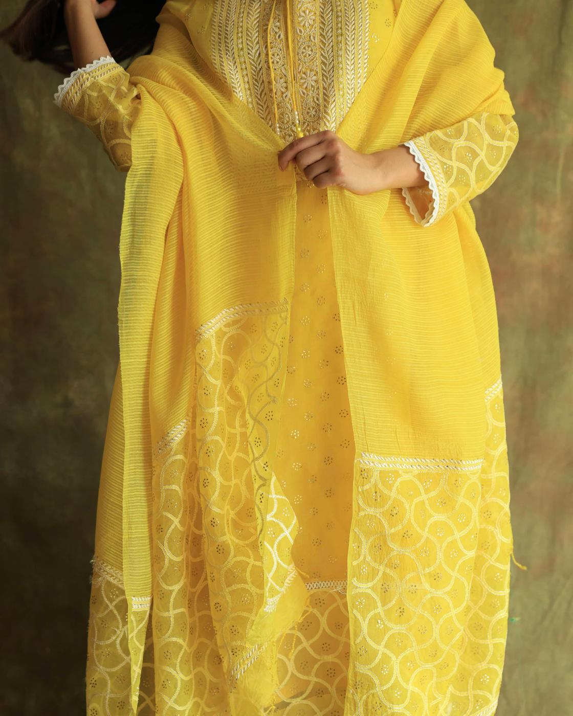Yellow Mukaish Kamdani Noor Organza Chikankari Kurta Set