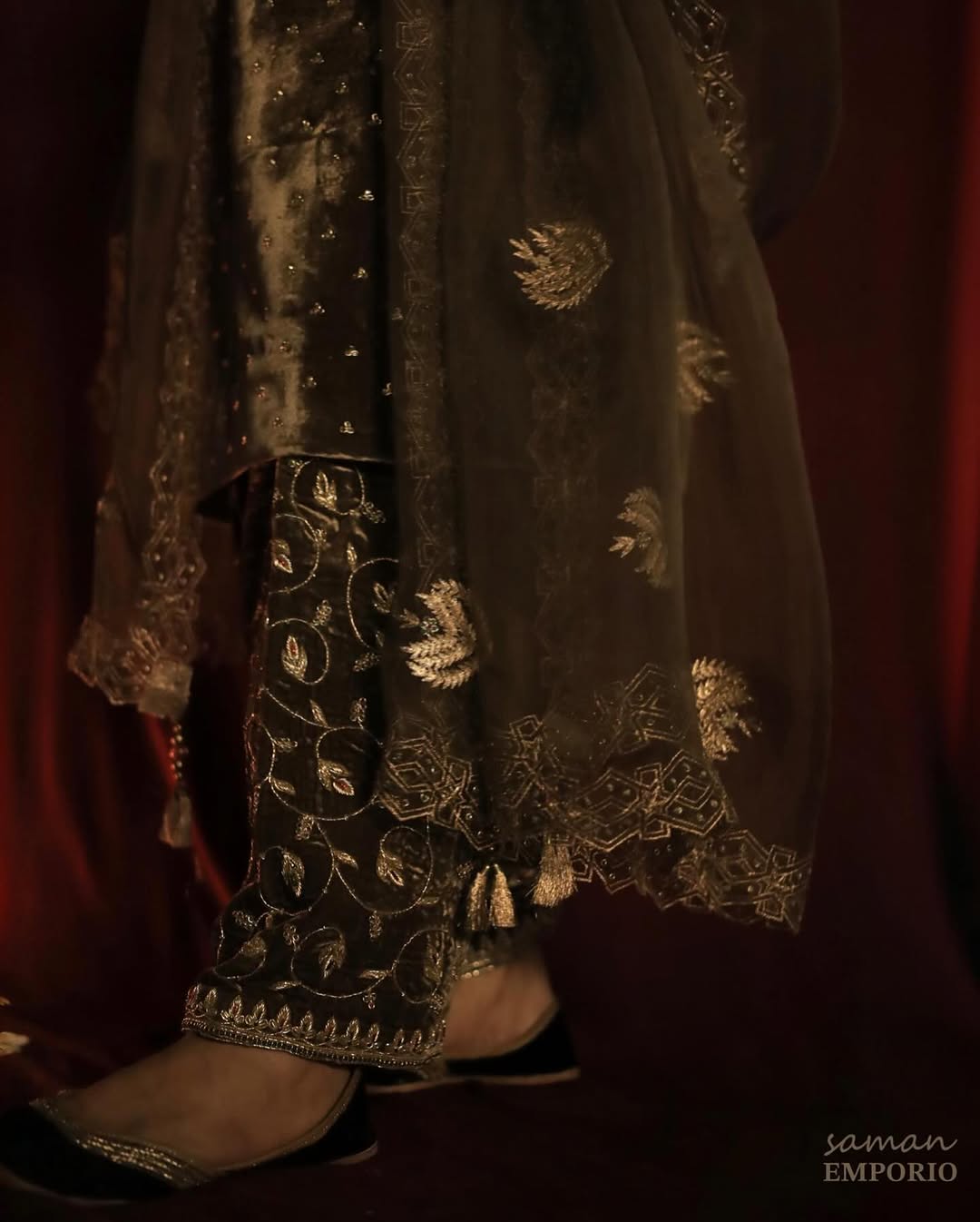 Taupe Shade | Saman Velvet Ready To Wear Kurta Set