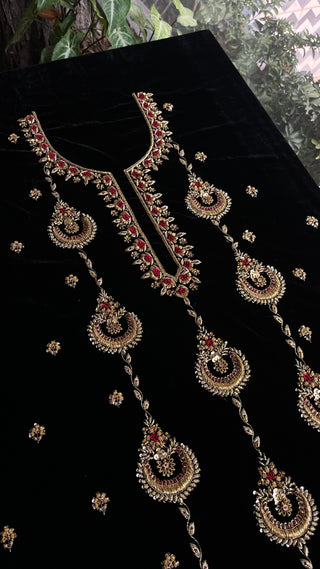 Jet Black & Maroon Shade Saman Velvet Ready To Wear Kurta Set