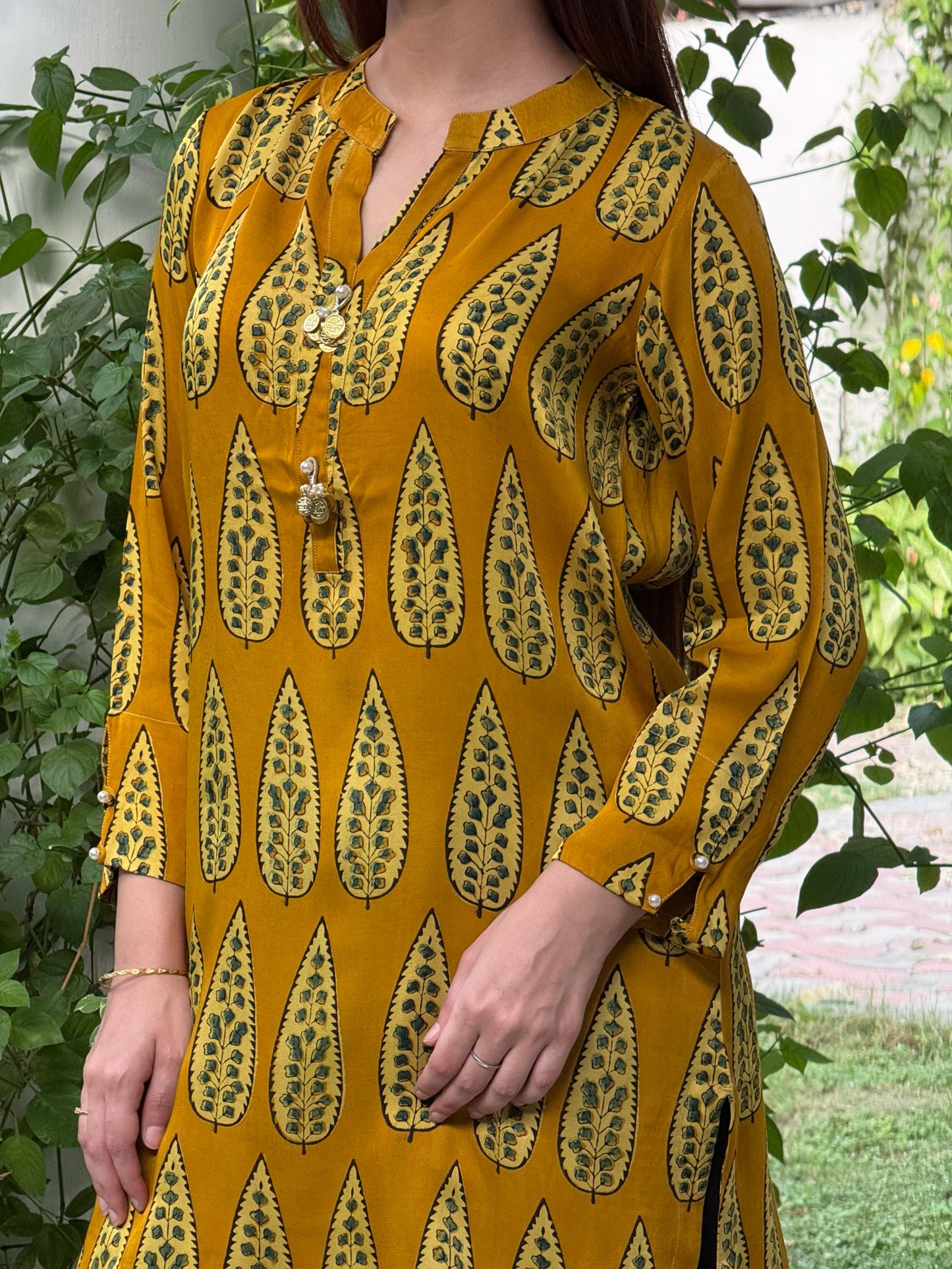 Ajrak Yellow & Green Mashru Silk, Short Kurta