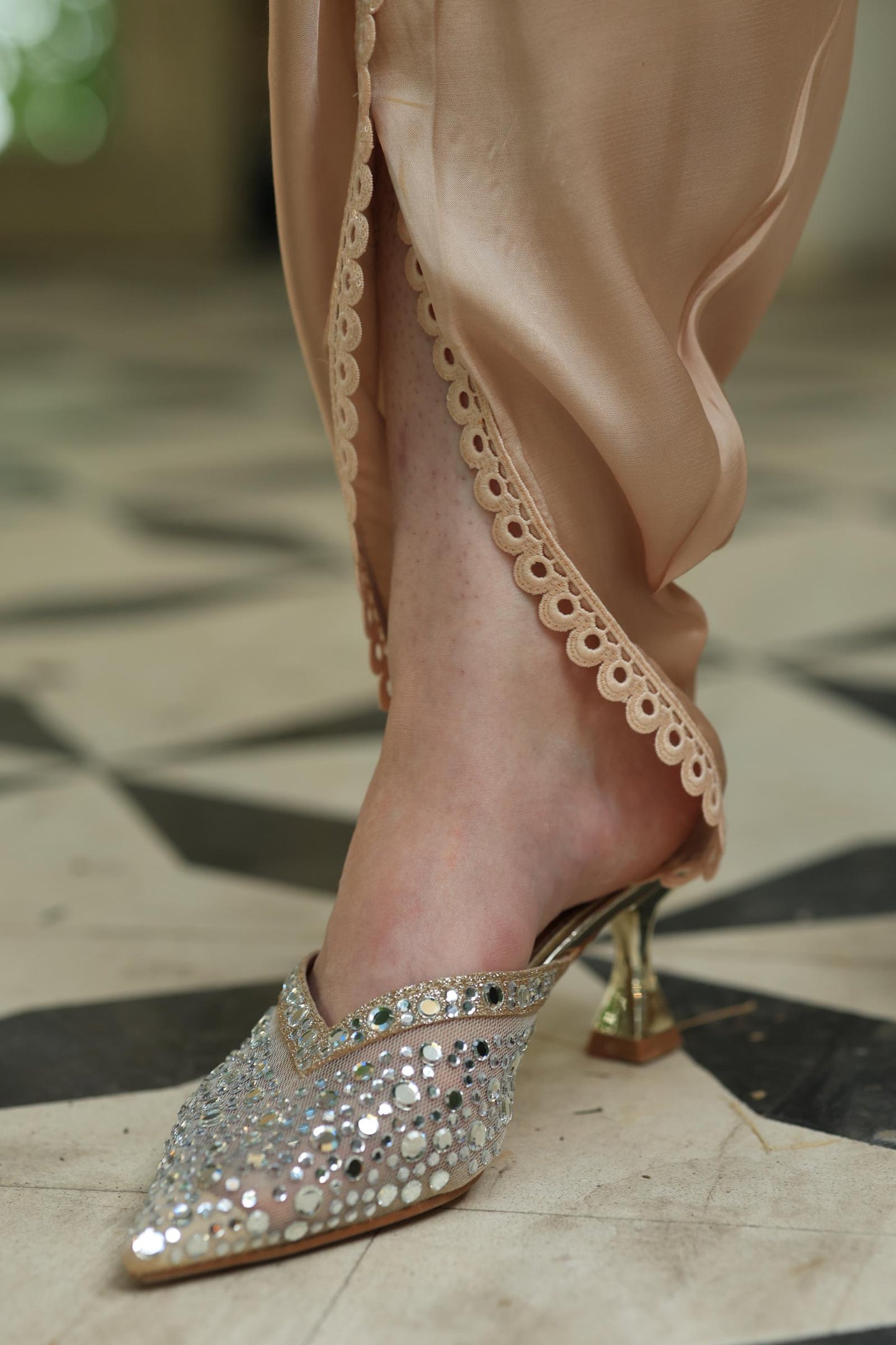 Beige Satin Linen Tulip Pant