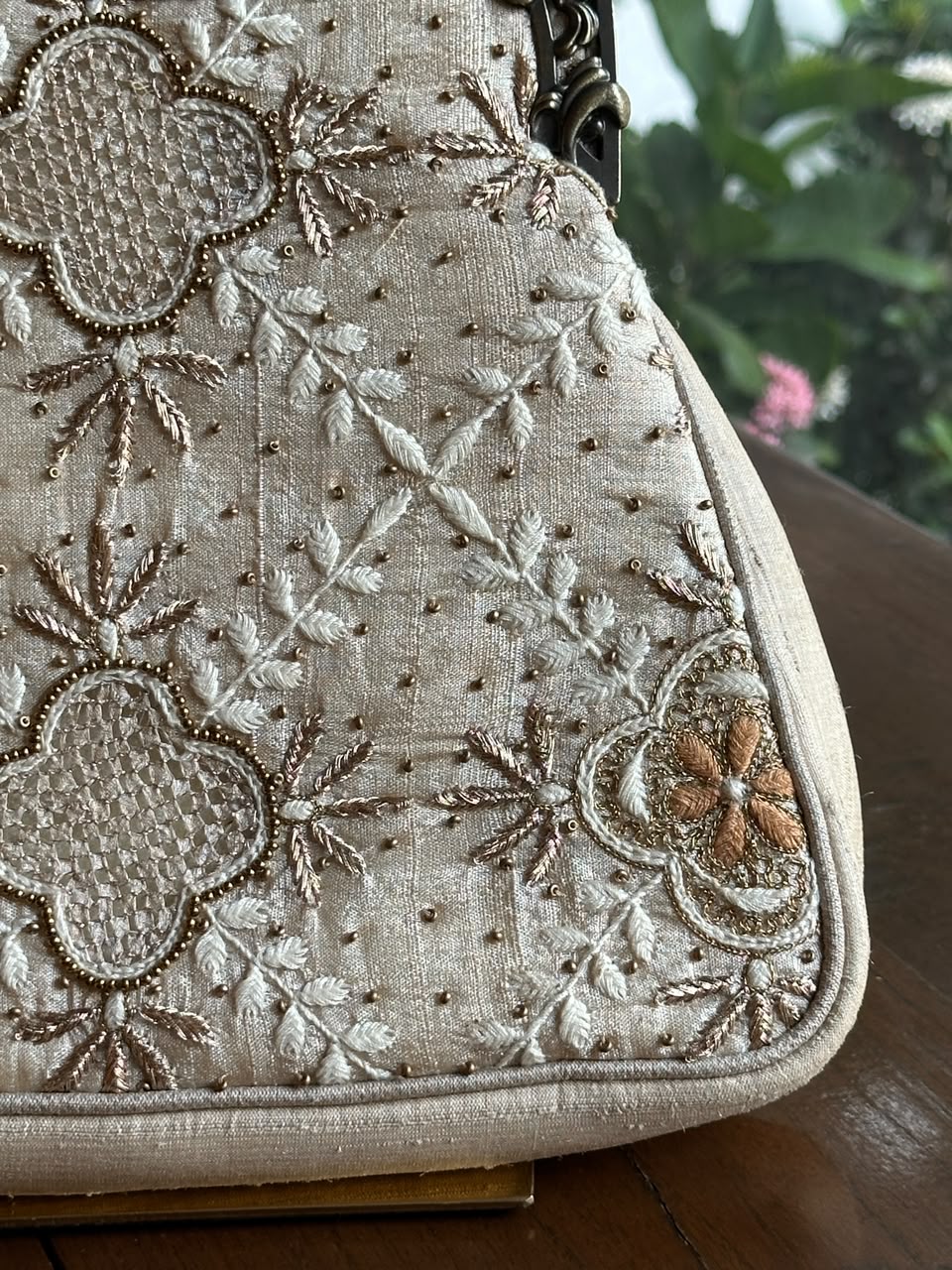 Beige Shade Vintage Motif Ari Sling Bags