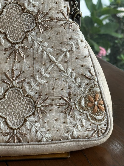 Beige Shade Vintage Motif Ari Sling Bags