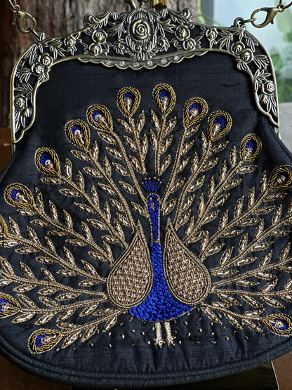 Black Shade Peacock Pattern Motif Vintage Ari Sling Bags