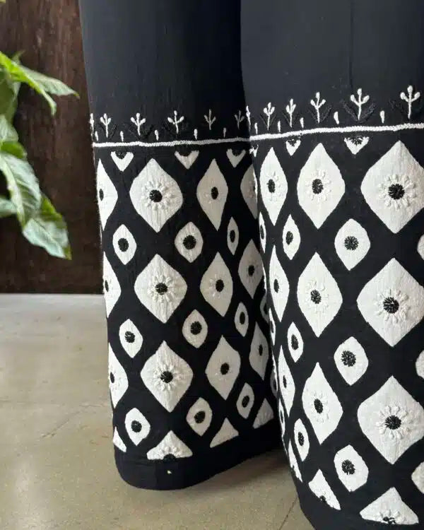 Black & White Daraz Applique Chikankari Palazzo
