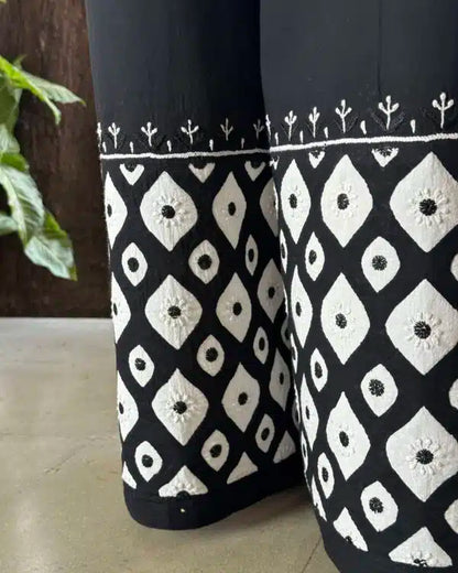 Black & White Daraz Applique Chikankari Palazzo
