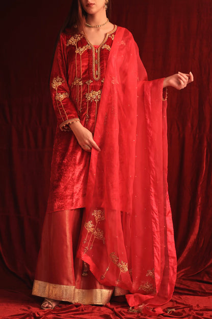 Coral Red Shade | Saman Velvet Ready To Wear Kurta Set