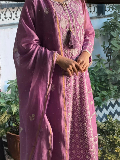Dusky Purple Malmal Pearl Work Chikankari Kurta With Dupatta