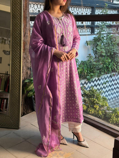 Dusky Purple Malmal Pearl Work Chikankari Kurta With Dupatta
