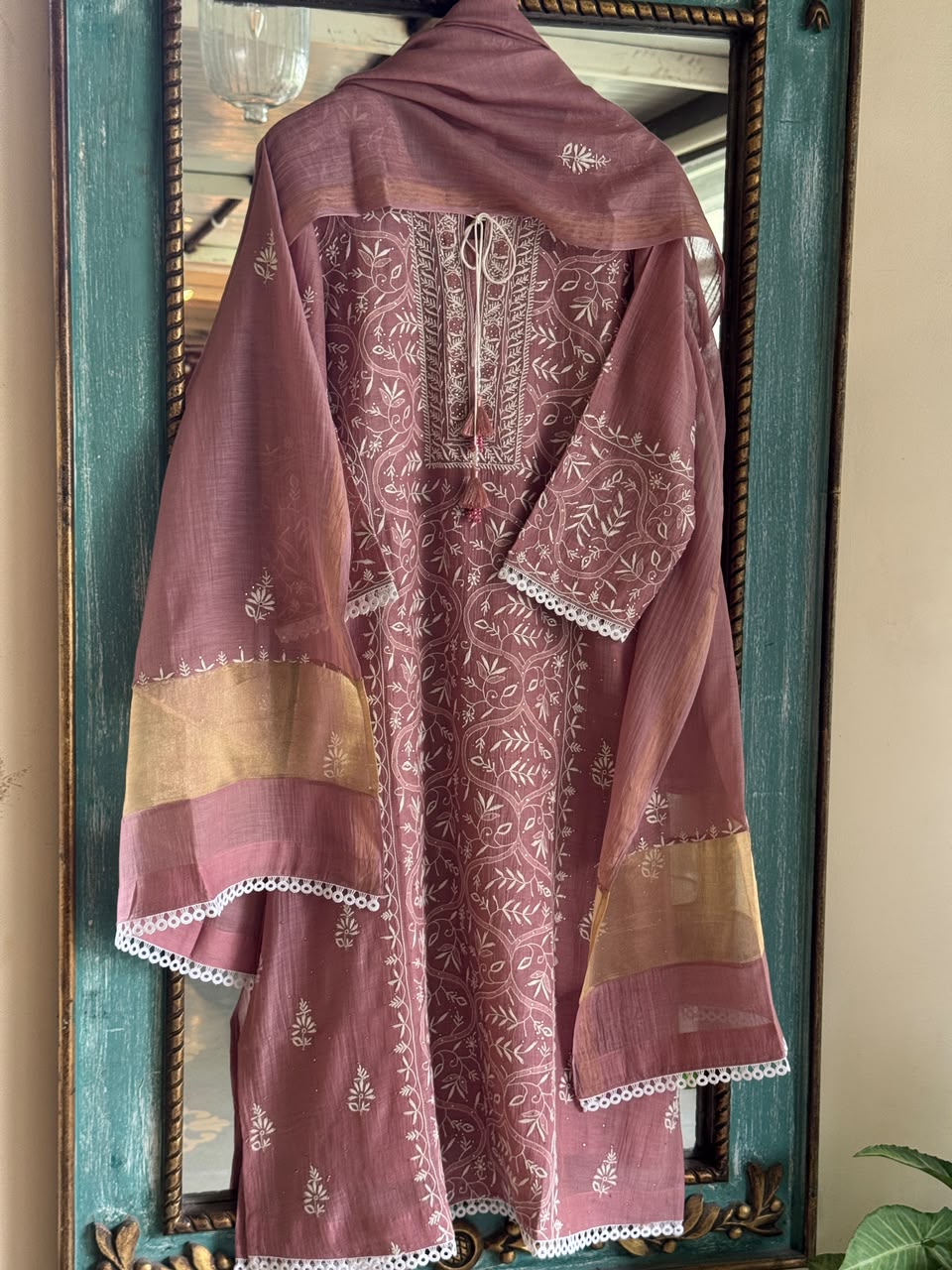 Dusky Rose Shade Malmal Straight Cut Chikankari Kamdani Kurta Set