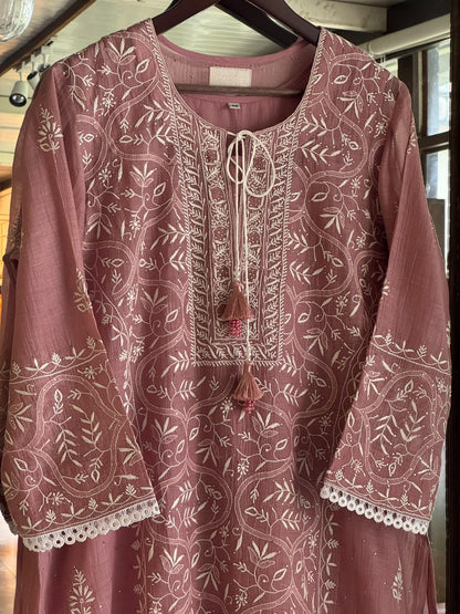 Dusky Rose Shade Malmal Straight Cut Chikankari Kamdani Kurta Set