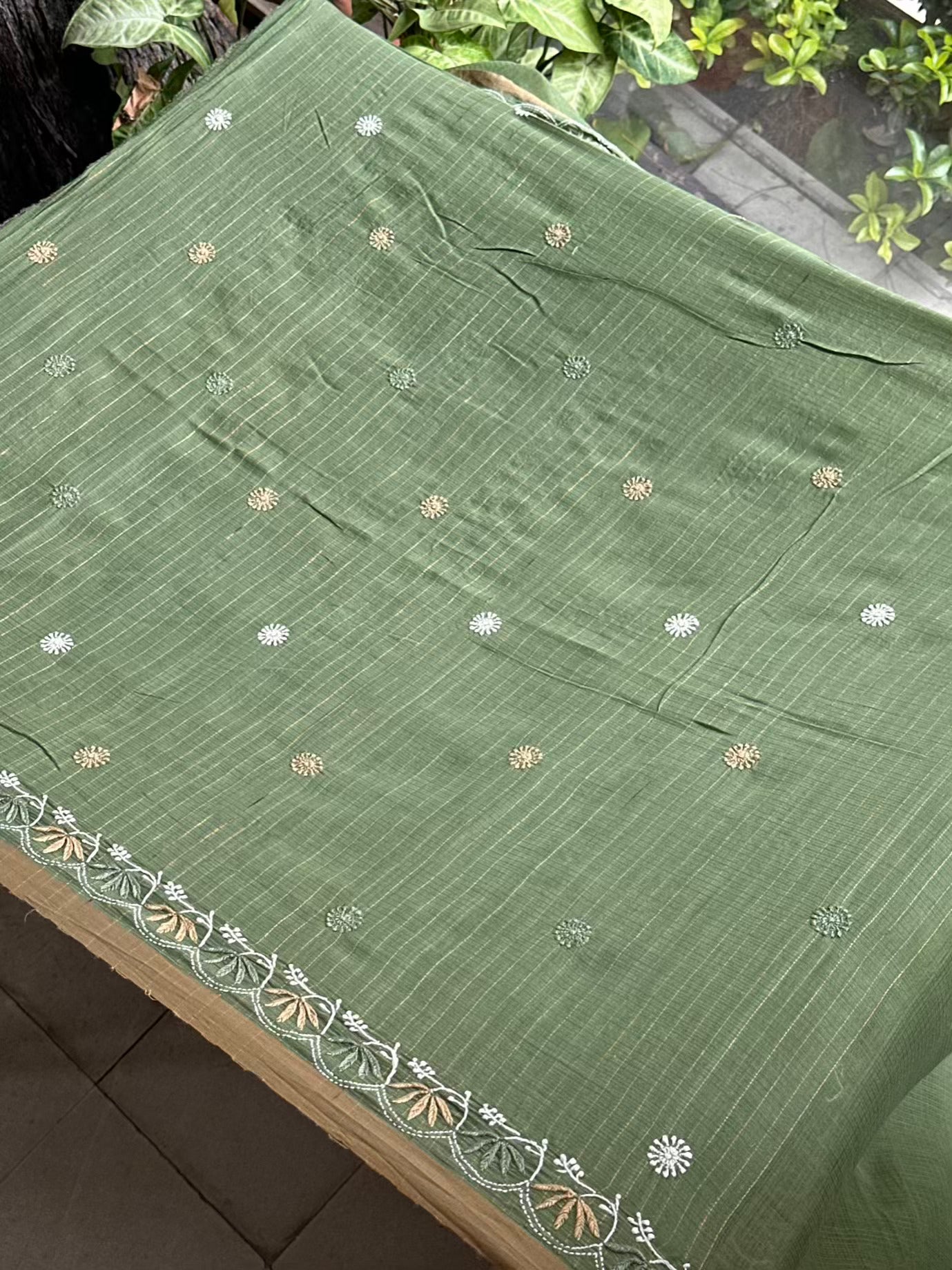 Green Silk Gheecha Palla Kota Chikankari Saree With Mukaish Kamdani