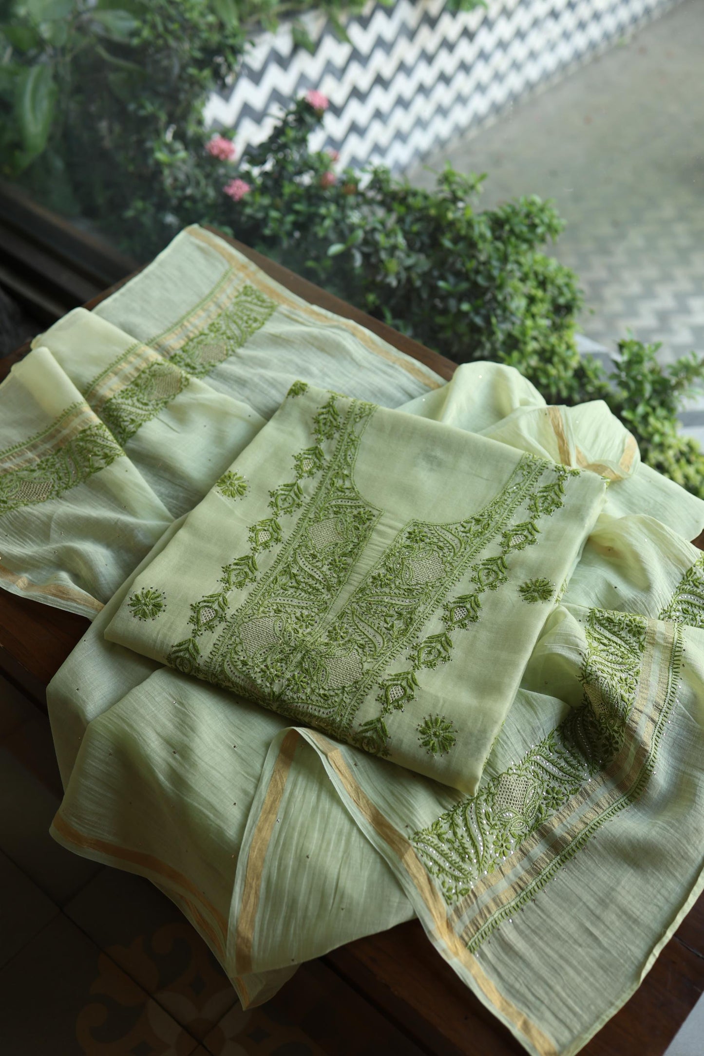 Green Shade Mal Cotton Chikankari Unstitched Kurta Dupatta Fabric With Kamdani