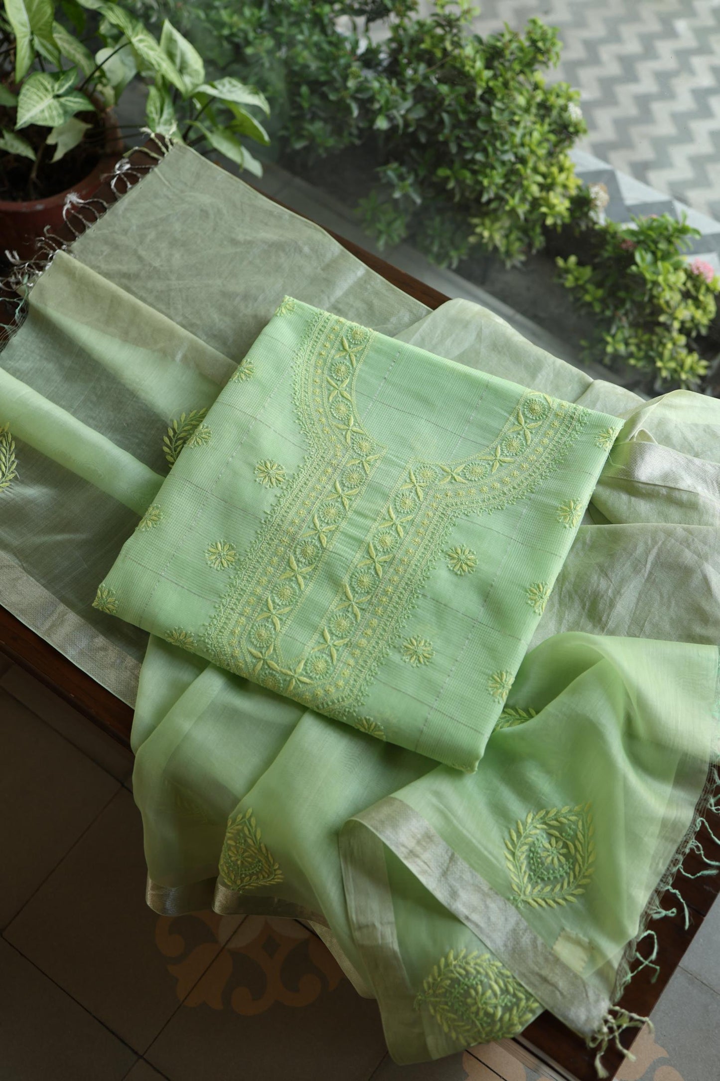 Green Shade Shade Tissue Zari Kota Chikankari Unstitched Fabric
