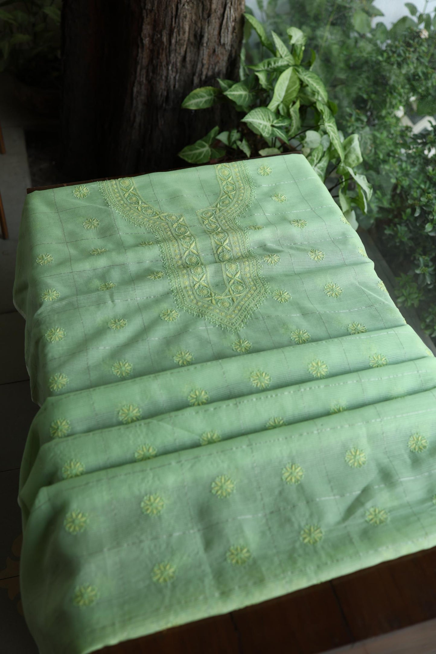 Green Shade Shade Tissue Zari Kota Chikankari Unstitched Fabric