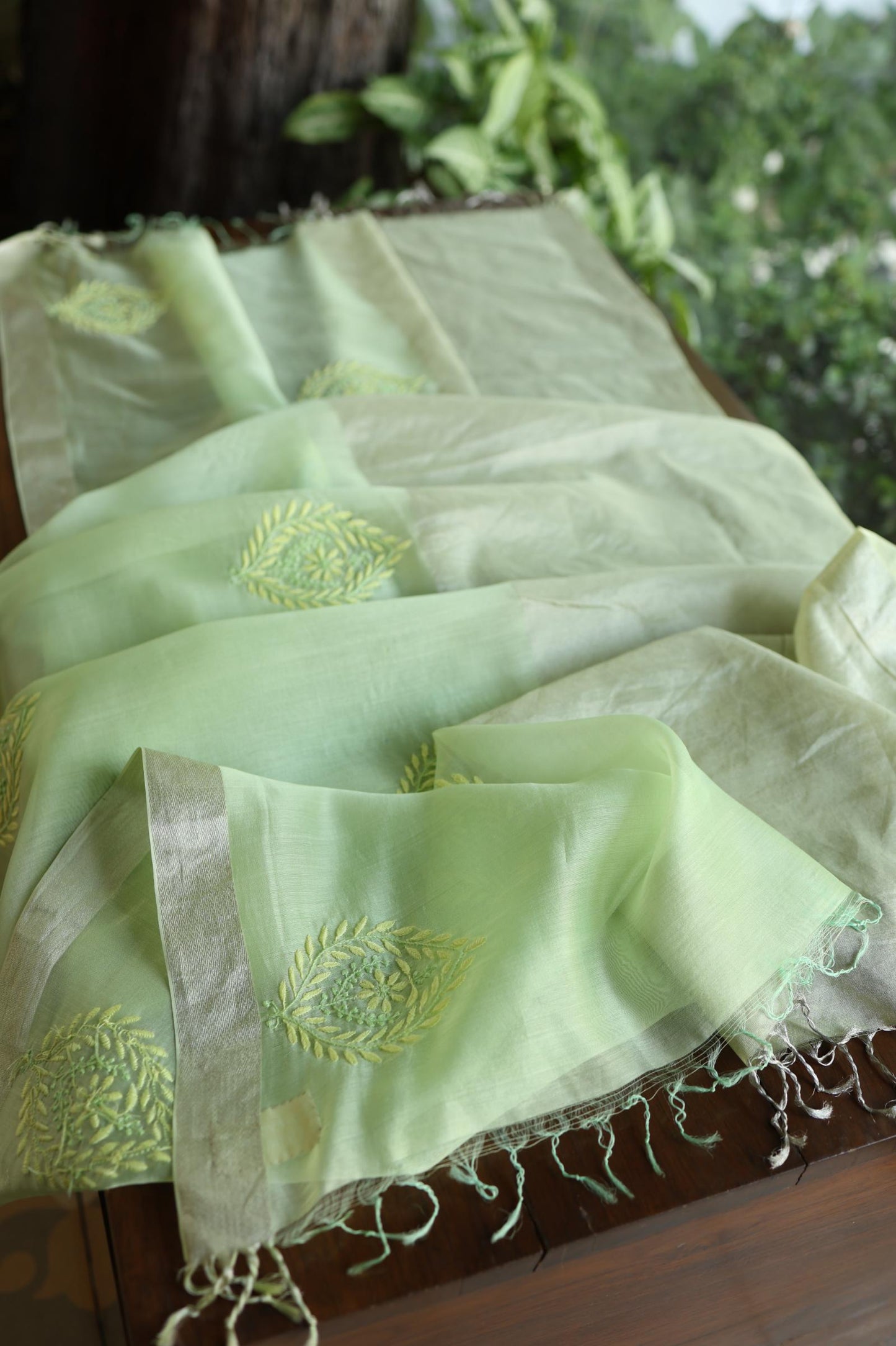 Green Shade Shade Tissue Zari Kota Chikankari Unstitched Fabric