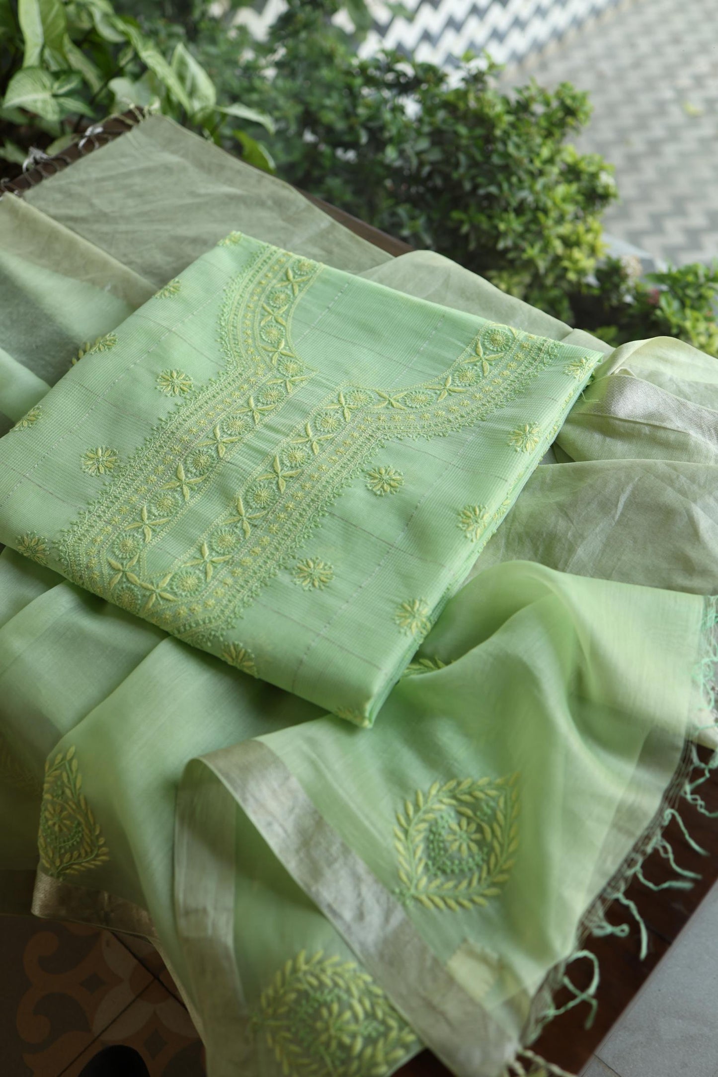 Green Shade Shade Tissue Zari Kota Chikankari Unstitched Fabric