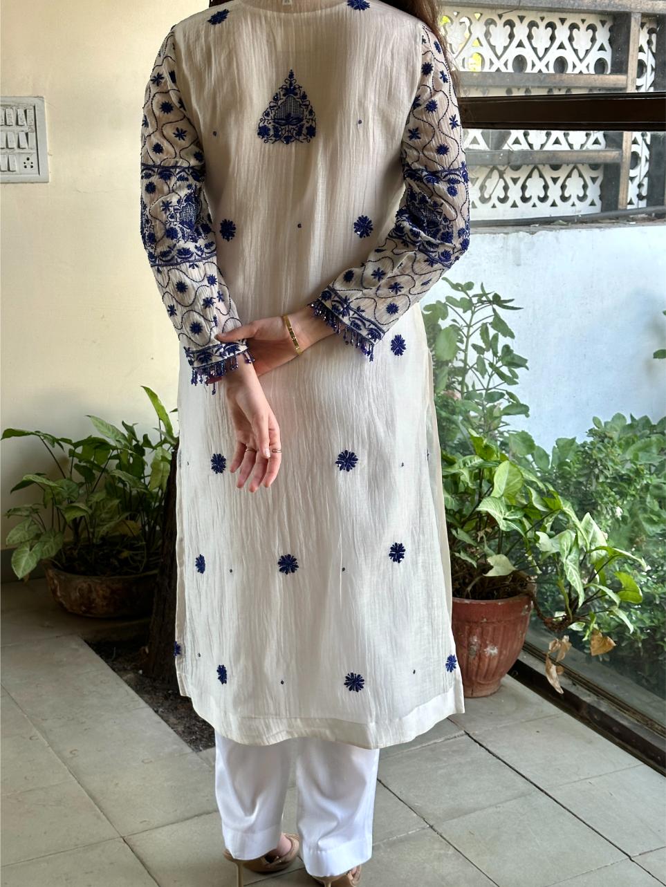 Indigo White Malmal Pearl Work Chikankari Kurta With Dupatta