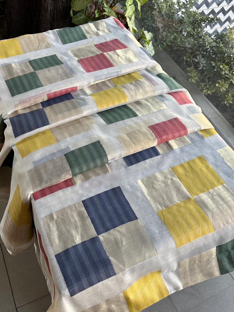 Ivory Multicolour Geometric Handloom Silk Saree