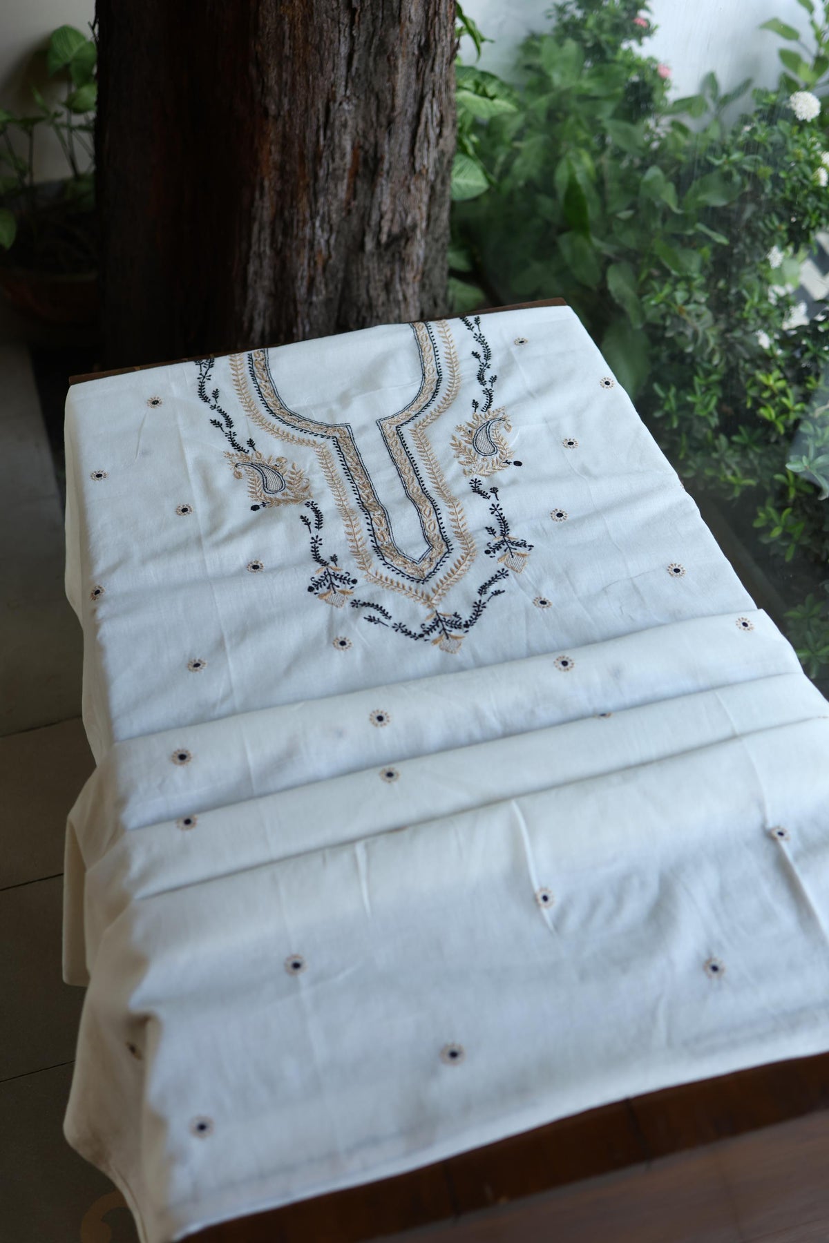 Ivory Shade Dhaka Cotton Unstitched Kurta & Dupatta Set