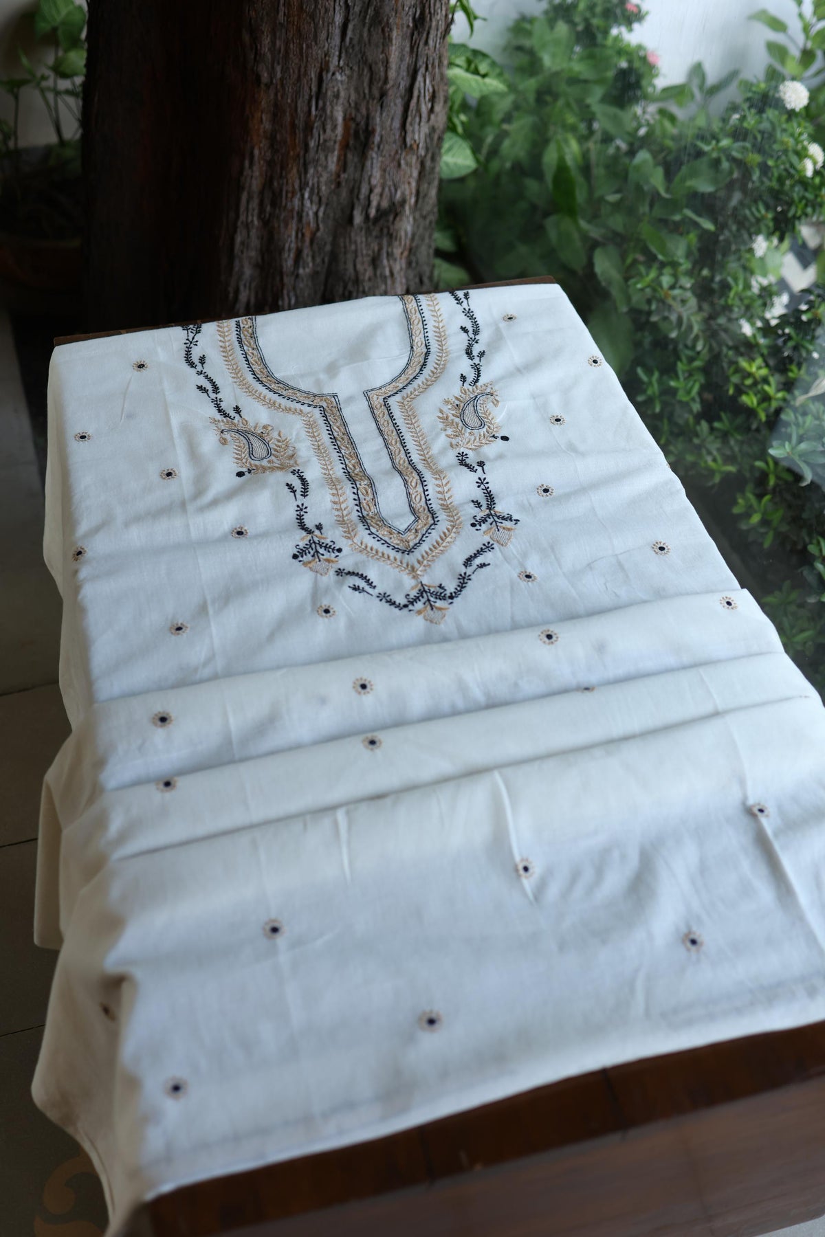 Ivory Shade Dhaka Cotton Unstitched Kurta & Dupatta Set