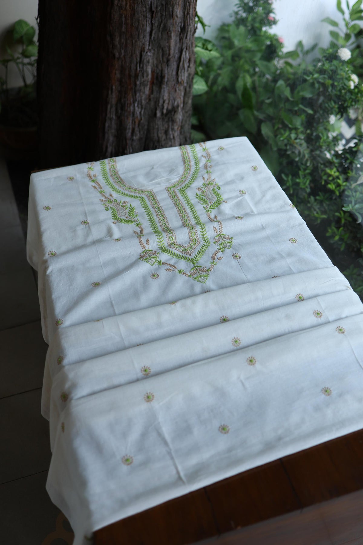 Ivory Shade Dhaka Cotton Unstitched Kurta & Dupatta Set