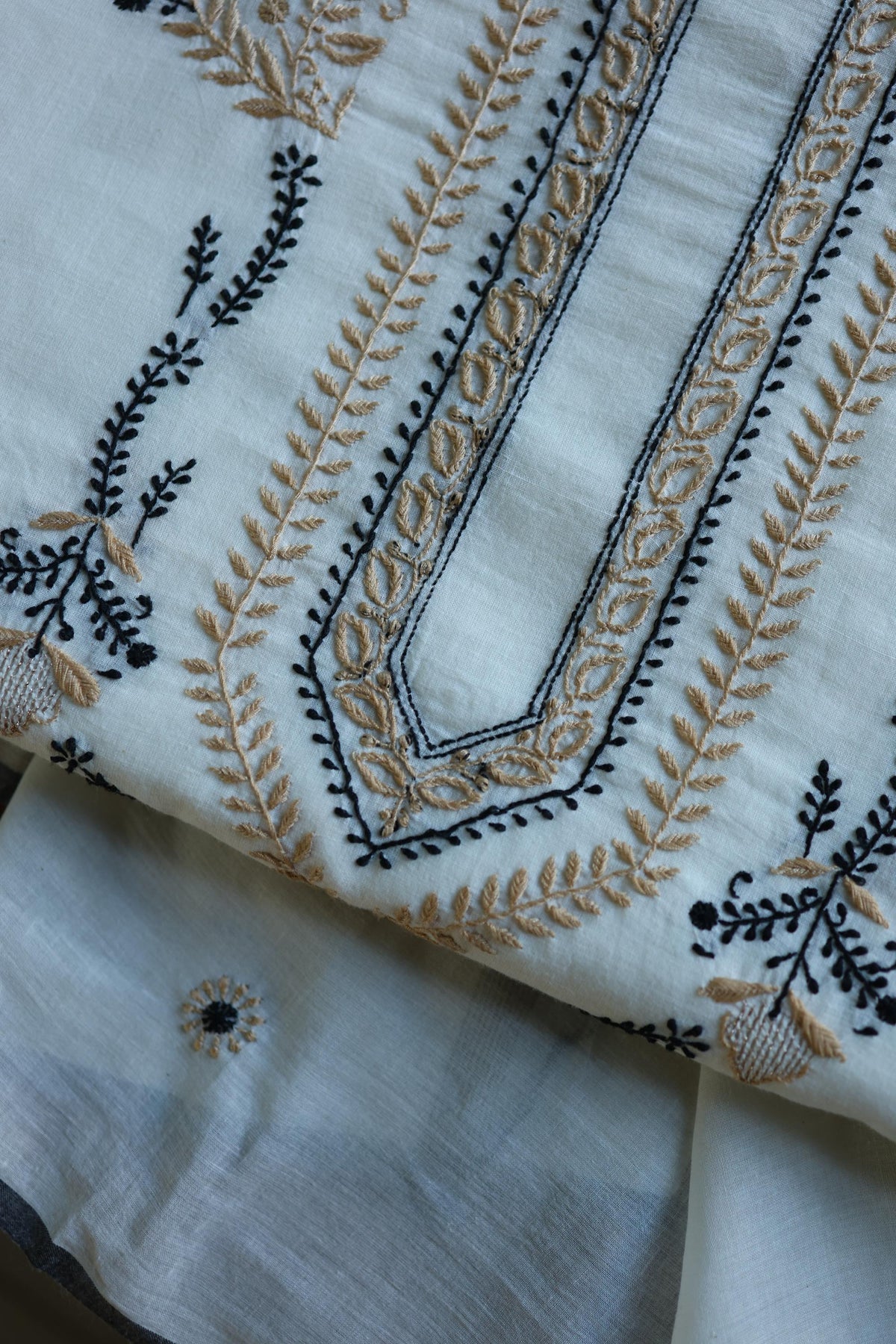 Ivory Shade Dhaka Cotton Unstitched Kurta & Dupatta Set