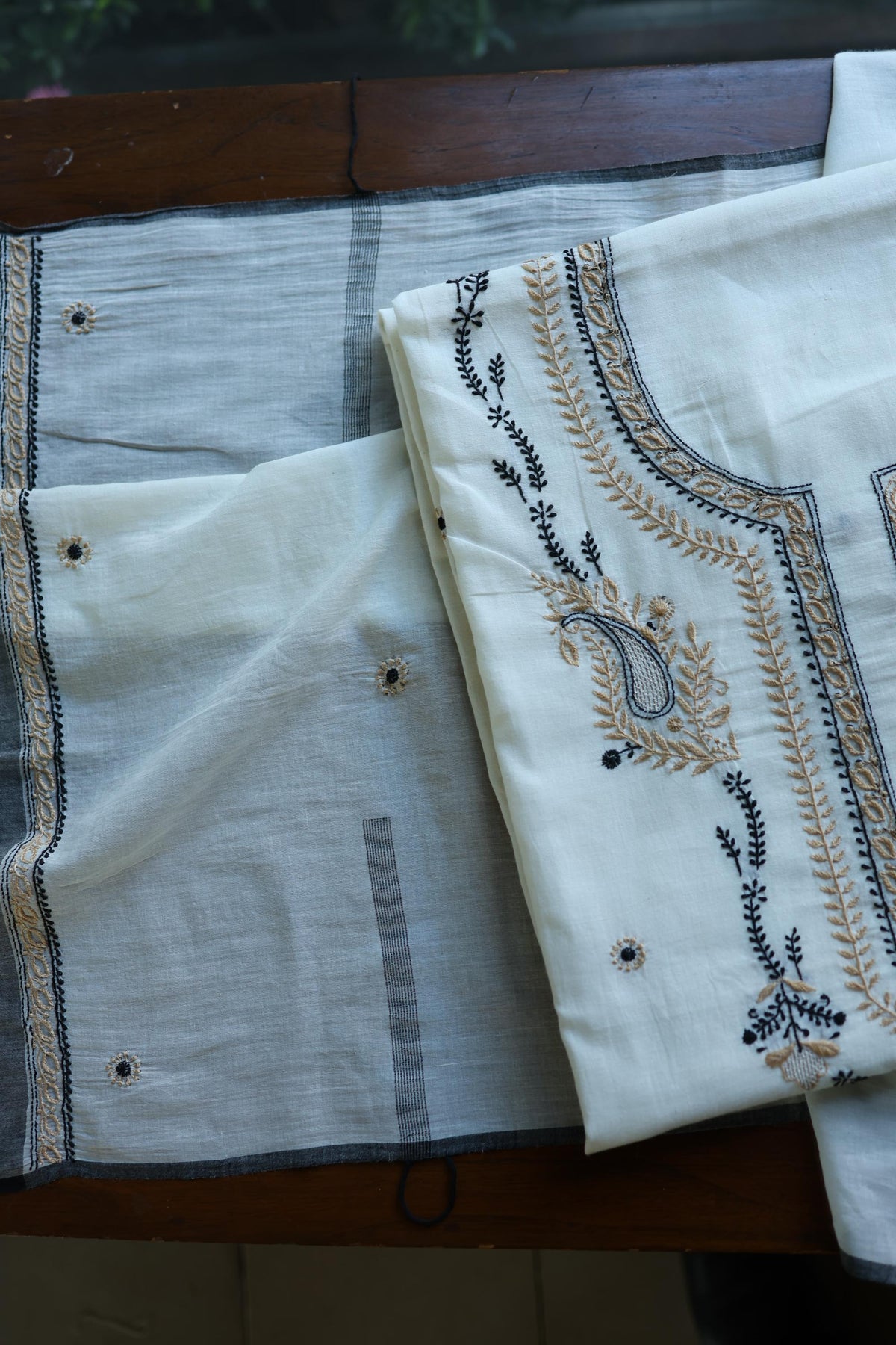 Ivory Shade Dhaka Cotton Unstitched Kurta & Dupatta Set
