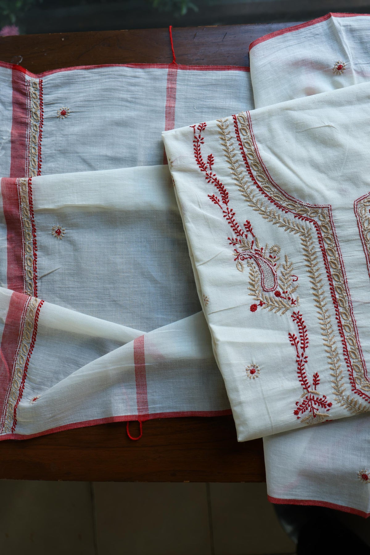 Ivory Shade Dhaka Cotton Unstitched Kurta & Dupatta Set