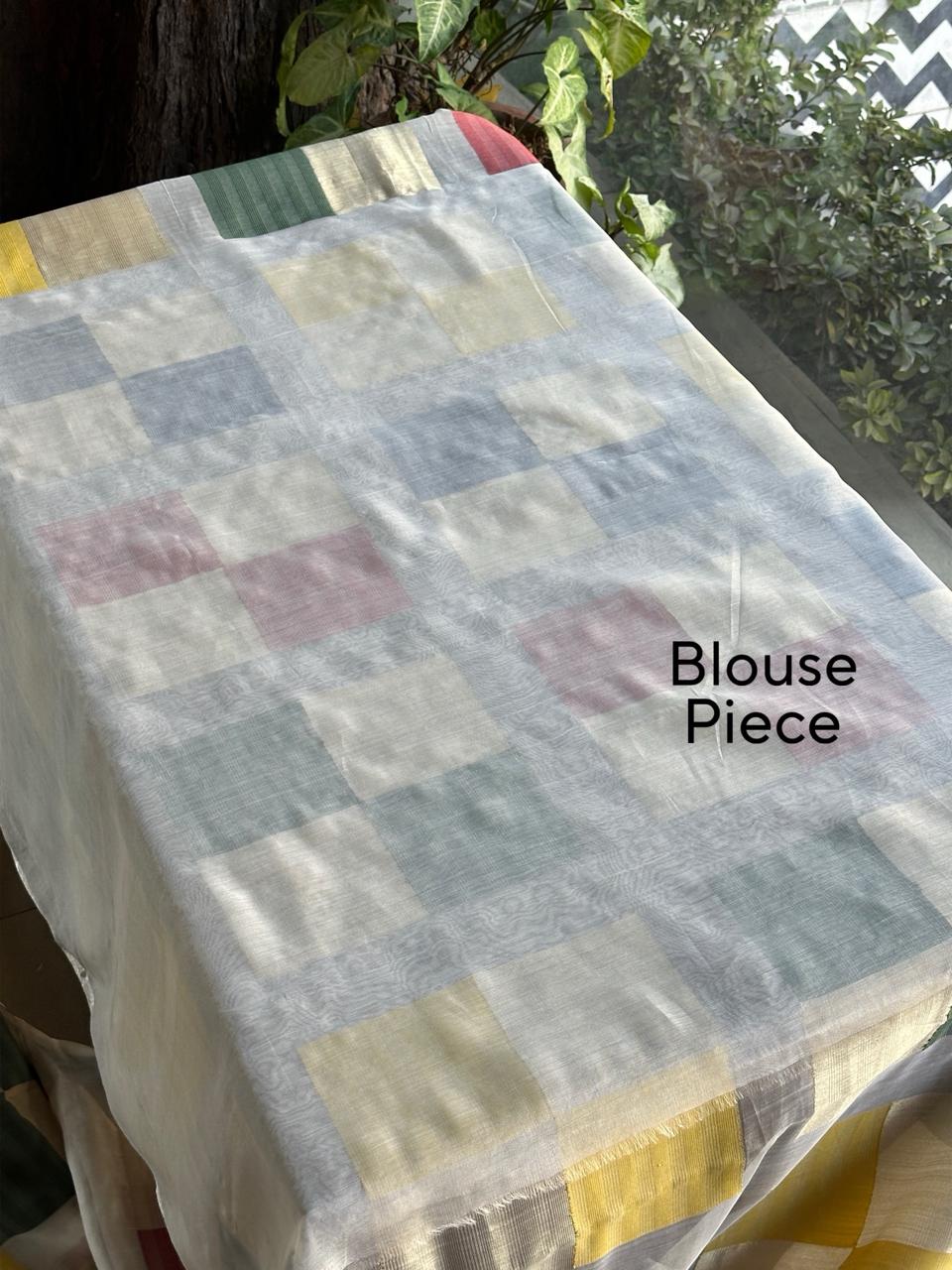 Ivory Multicolour Geometric Handloom Silk Saree