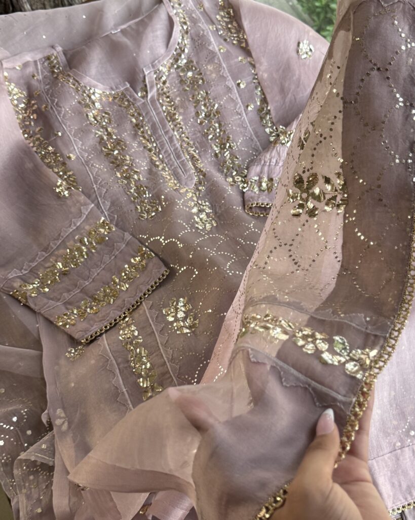 Lavender Noor Organza Applique Kurta Set