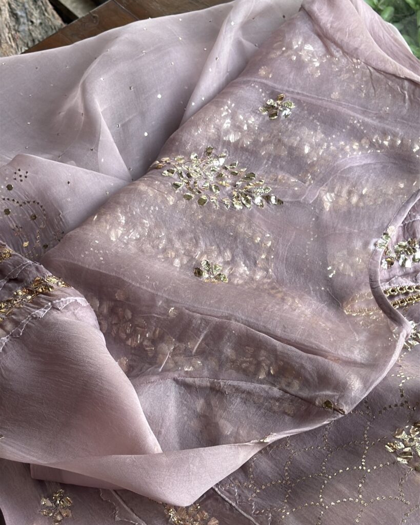 Lavender Noor Organza Applique Kurta Set