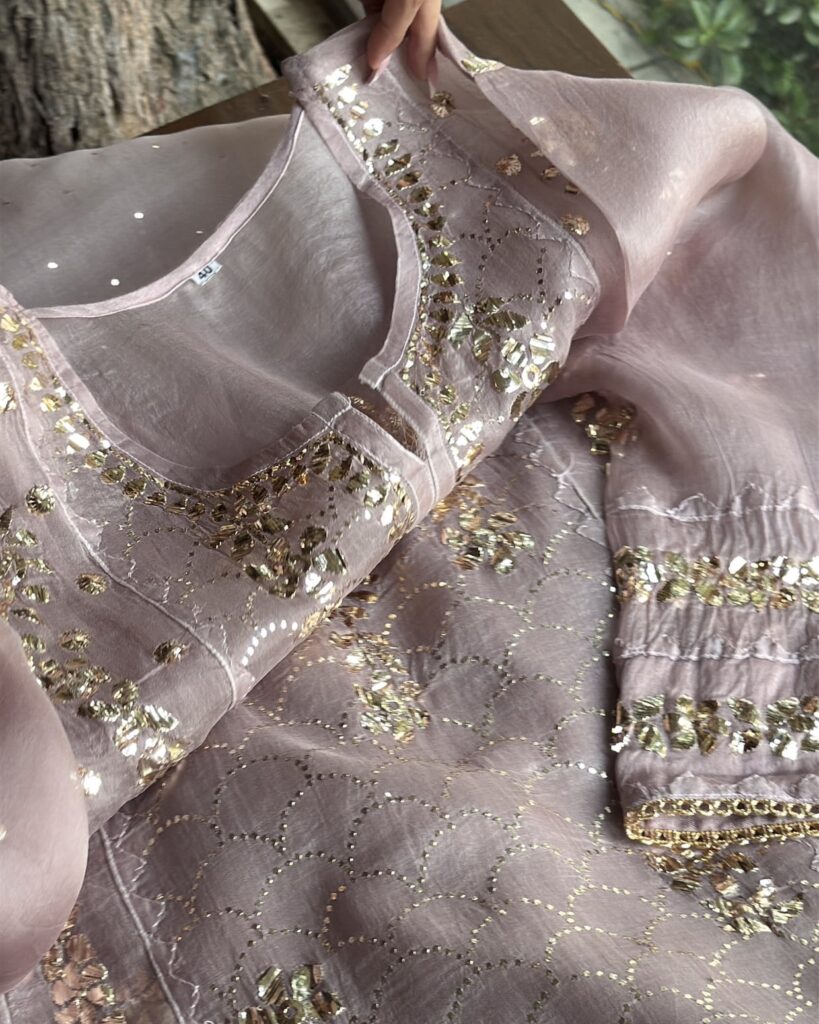 Lavender Noor Organza Applique Kurta Set